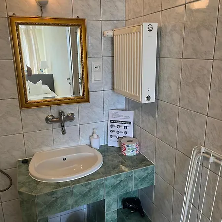 Gosciniec Jantar Han/Misafirhane Giżycko
